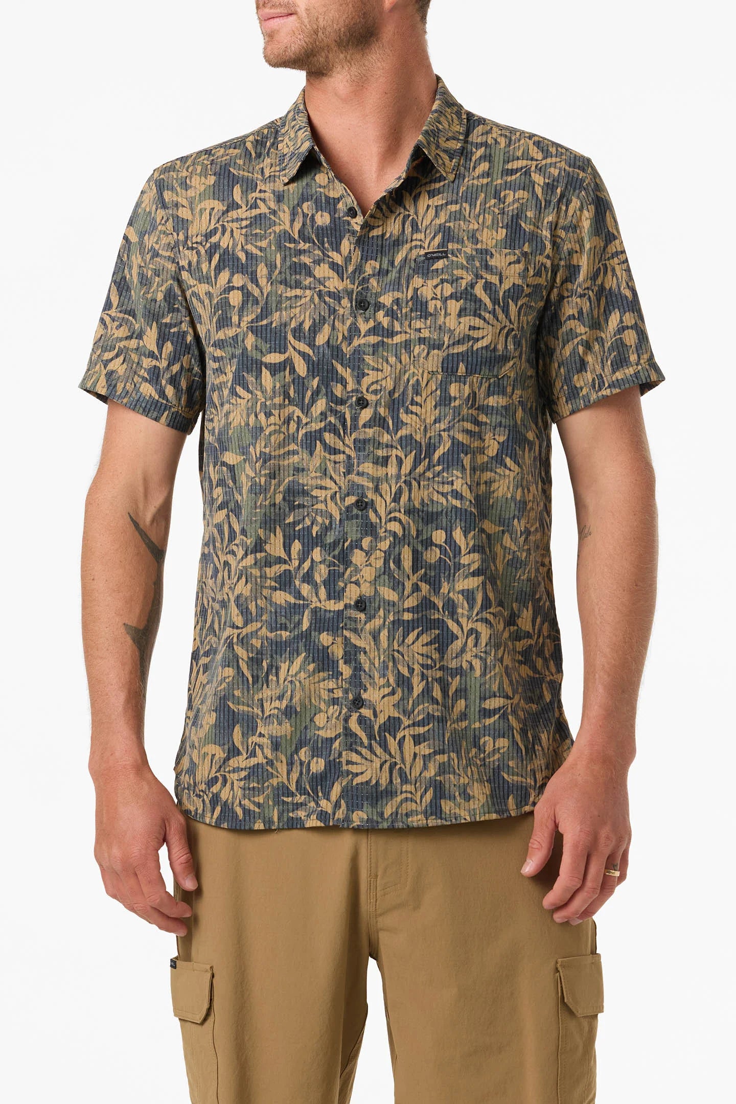 M TRVLR PERFORATED PRINTED STANDARD SS WOVEN SHIRT