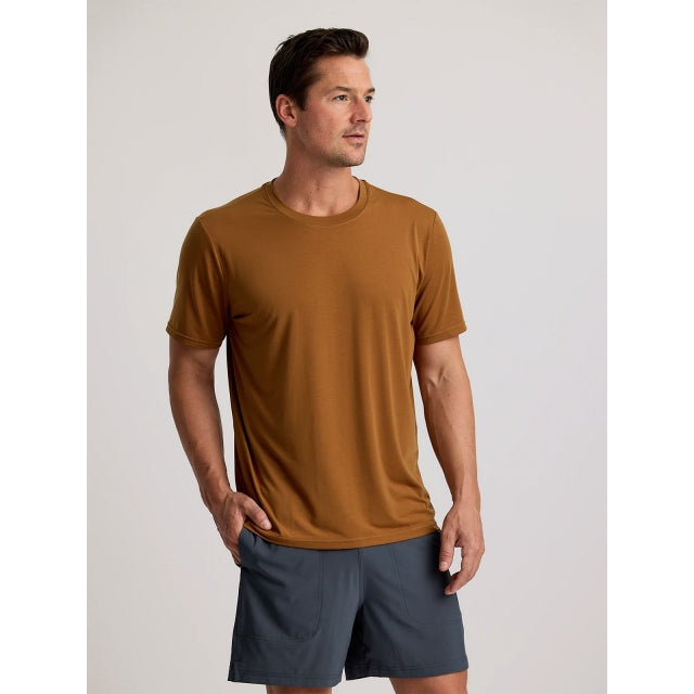 Men's Elevate Lightweight Tee Free Fly